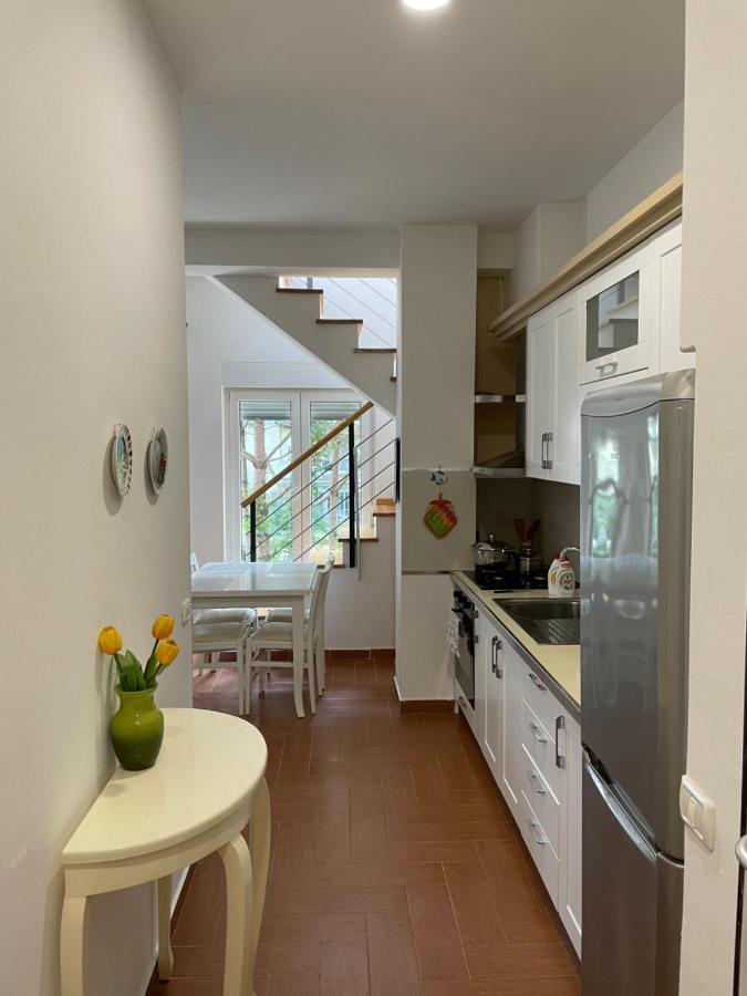 Gjiri Lalzit Apartment Драч Екстериор снимка